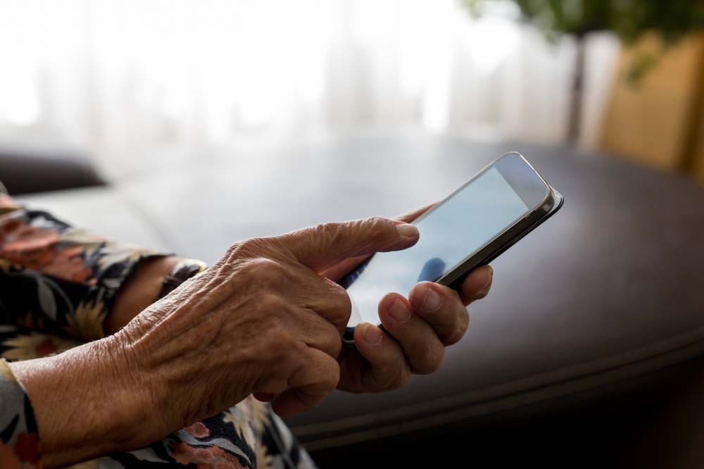 Att tänka på när du jämför mobilabonnemang för pensionärer